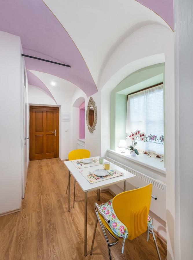 Codelli Deluxe City Centre Apartments Ljubljana Exterior photo